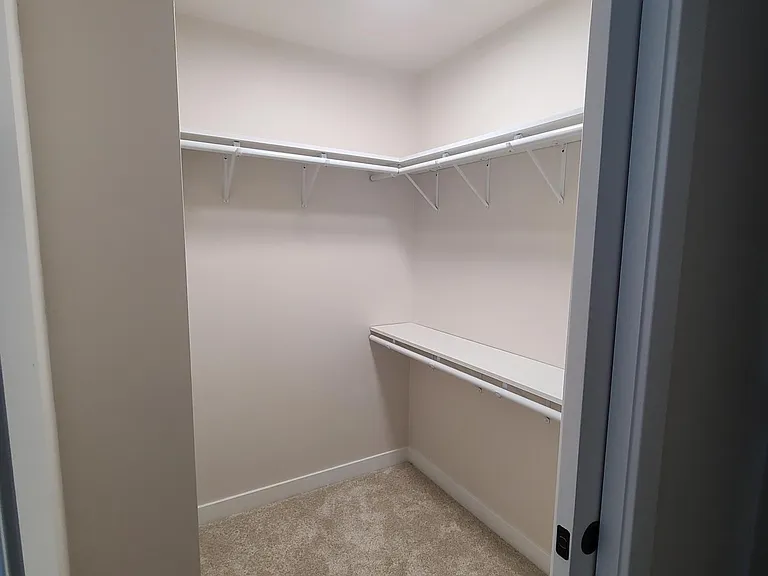 421 Founders Way — Photo 14
