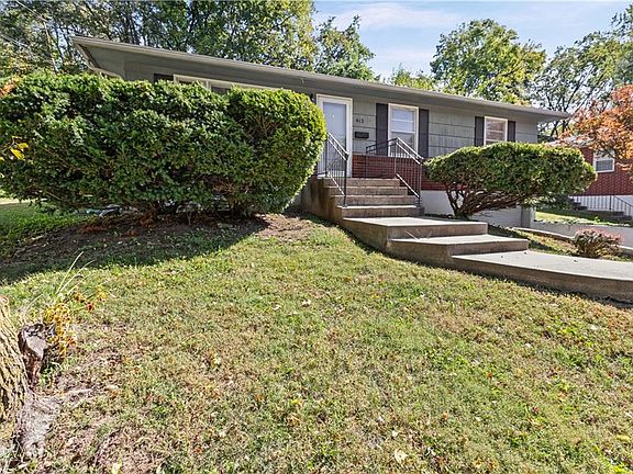 3rd image of 413 Maple St