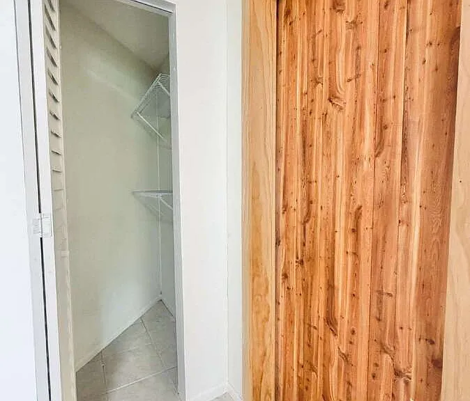 5663 Yorkshire Way — Photo 34
