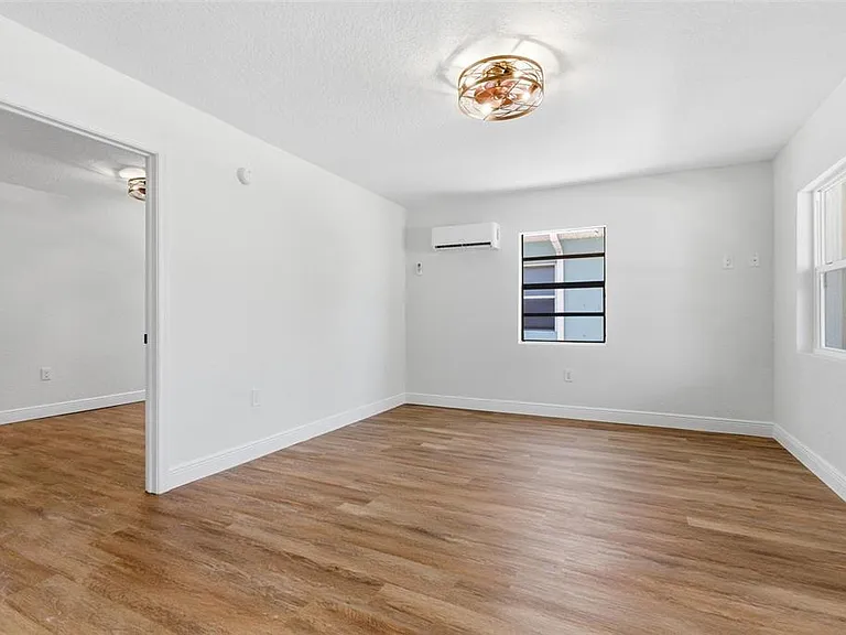 113 145th Ave E #2 — Photo 14
