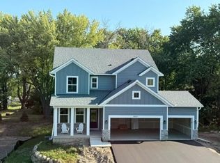 4801 Baker Reserve Ln, Maple Plain, MN 55359