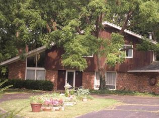 2798 Parakeet Ln, Dayton, OH 45434