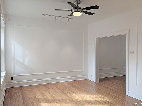 2nd image of 3024 W Palmer Blvd #302