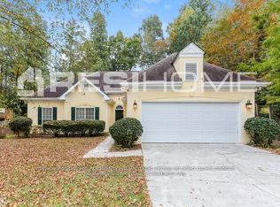 210 Foster Trace Dr, Lawrenceville, GA 30043