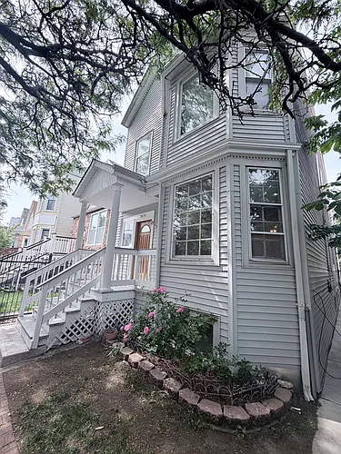 3634 W Dickens Ave #1 Photo 1