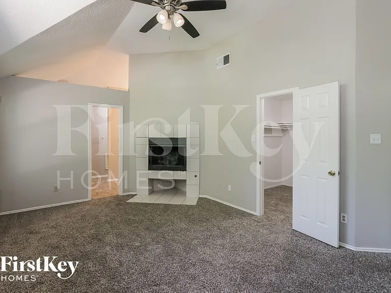 701 Long Hill Ct — Photo 8