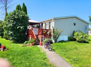 6607 Ealing Ct, Liverpool, NY 13090