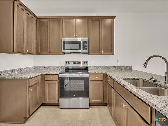 3rd image of 914 Switchgrass Dr