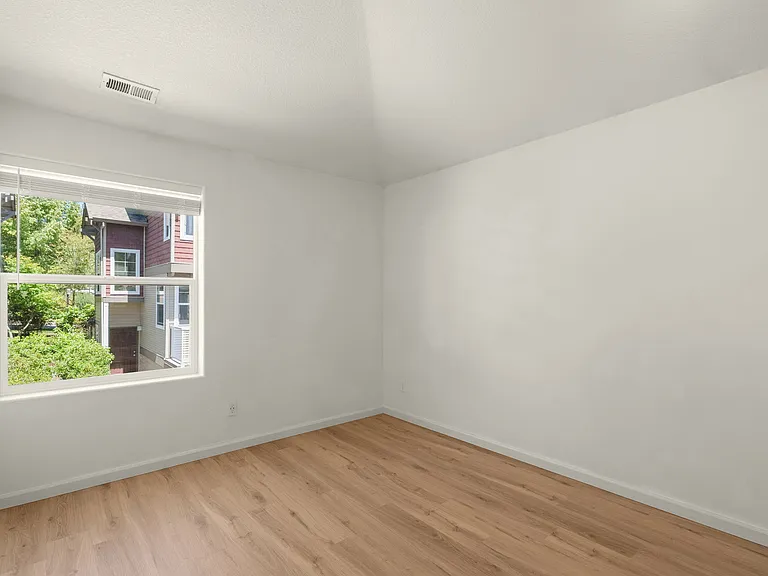 10373 NE Okanogan St — Photo 19