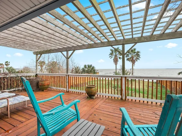 2306 Avenue N, San Leon, TX 77539