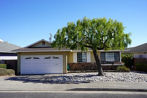 431 Yellowstone Dr Photo 1