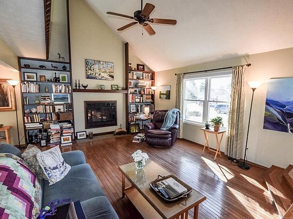 3rd image of 3842 S Laurel Ct