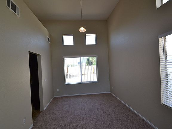 3rd image of 1615 W Avenue H5