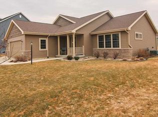 703 Alyssa Dr, Cottage Grove, WI 53527