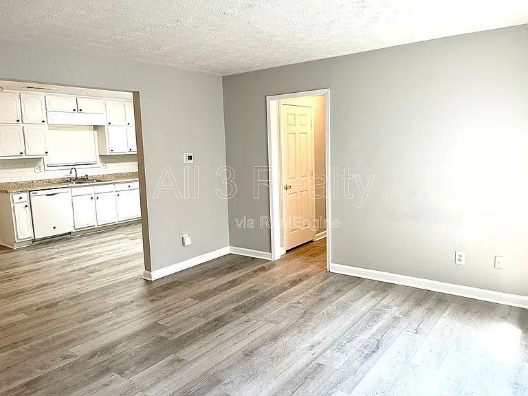 133 Appleton Blvd #B — Photo 4