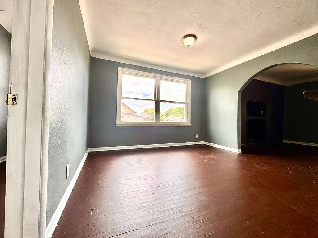 9123 Steel Street - 9125 UP — Photo 2