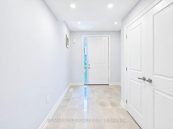 5th image of 4 Kiernan Cres N