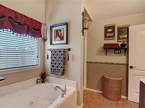 2nd image of 2653 Redcedar Dr