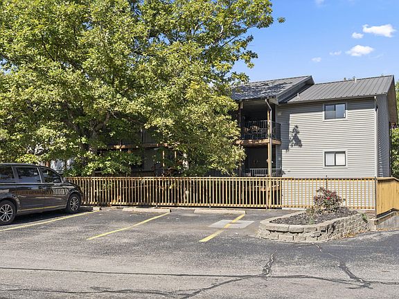 3rd image of 289 Notch Lane #6