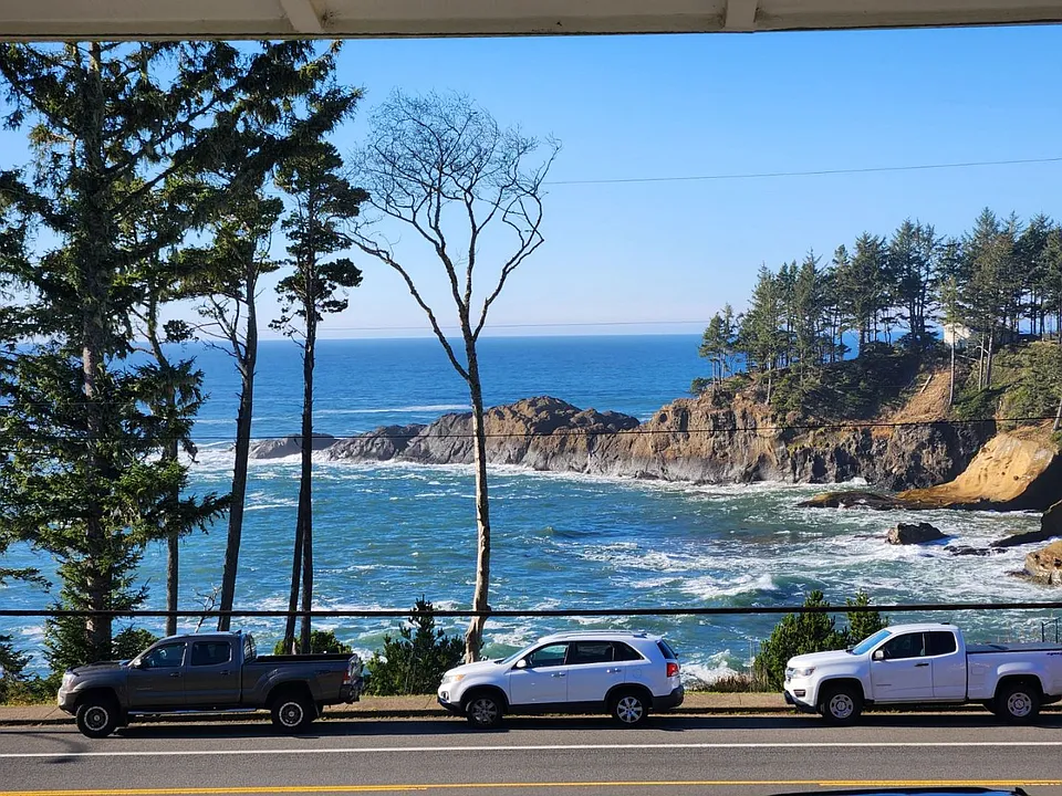 258 N Highway 101 #4
