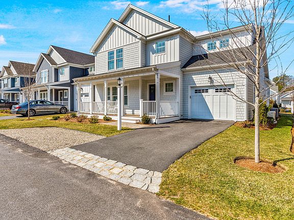 2nd image of 69 Cobblestone Circle