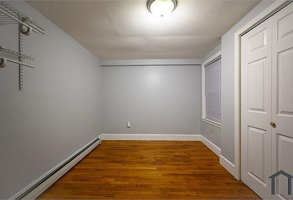 5th image of 29 Humphreys St APT 2F