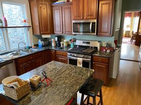 1334 W Winona St, Chicago, IL