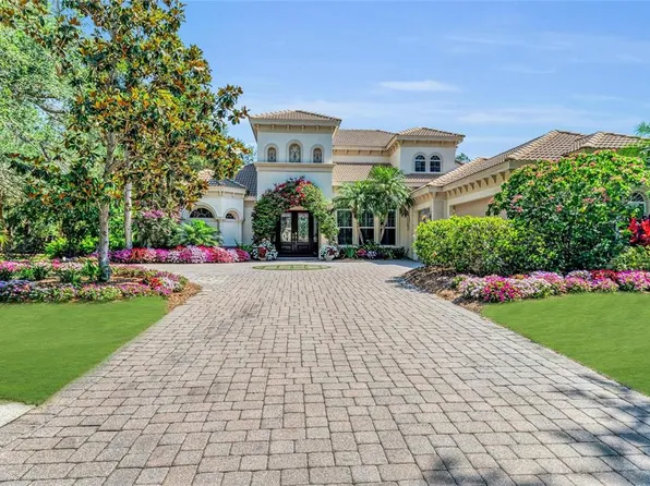 8105 Warwick Gardens Ln, University Park, FL 34201