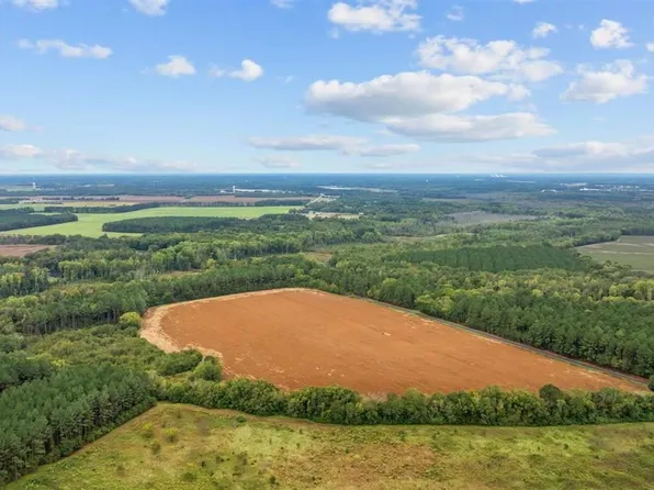 Beverly Creek Rd, Bennettsville, SC 29512