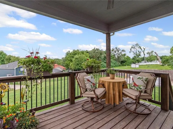 1650 Southview Dr, Liberty, MO 64068