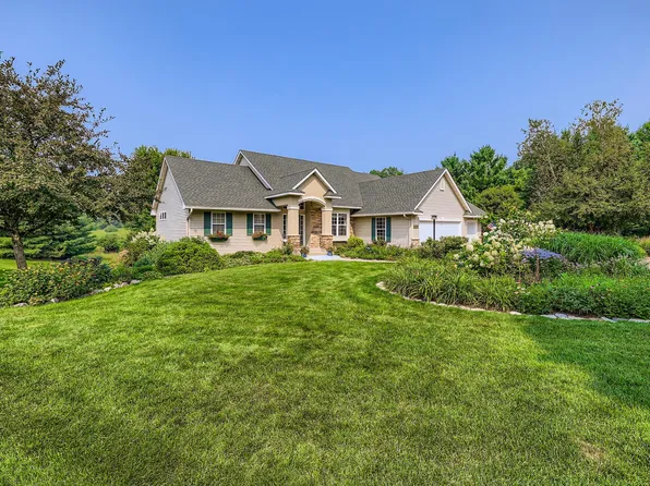 9652 55th St N, Lake Elmo, MN 55042