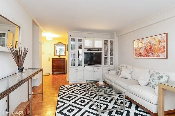 Sold by Mont Sky Real Estate | media 10
