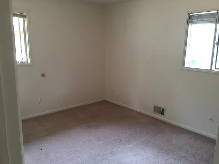 Bed room