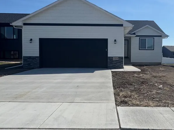 2308 S Sadie Ave, Sioux Falls, SD 57106