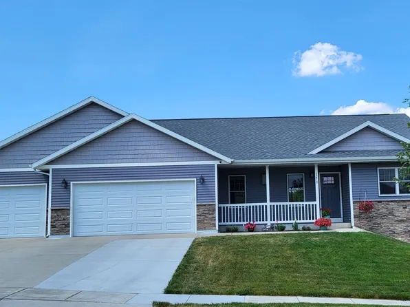 1270 Fieldcrest Dr, Edgerton, WI 53534