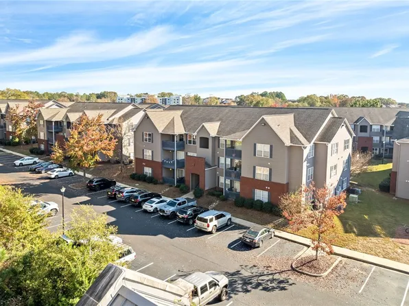 1114 S College St APT 7-101, Auburn, AL 36832