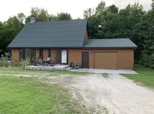 14205 Newton Rd, Valders, WI 54245