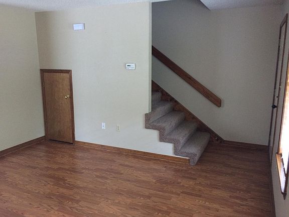 Living area to stairway