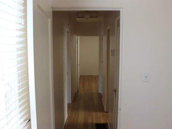 5th image of 329 E Princeton Ave