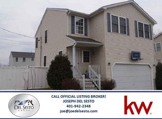 2 Randolph St, Cranston, RI 02920