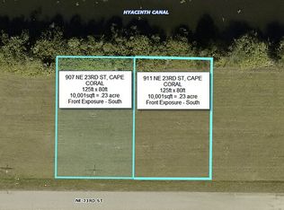 911 NE 23rd St, Cape Coral, FL 33909
