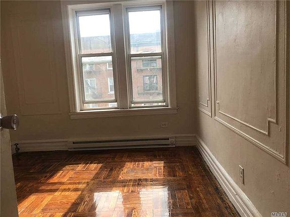 5th image of 341 Midwood St