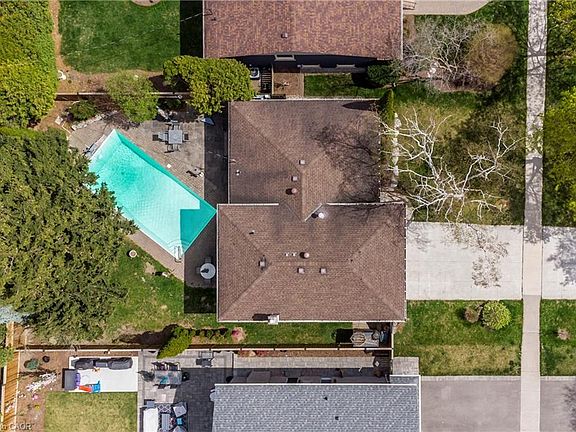 4th image of 4463 Hawthorne Dr