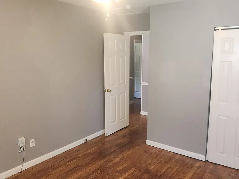 10501 Baron Dr — Photo 11