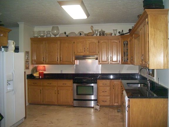 5th image of 273 Cheltenham Dr
