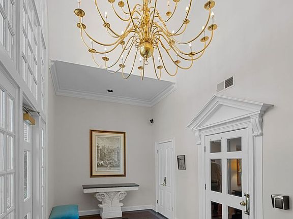 5th image of 3733 W End Ave APT 207