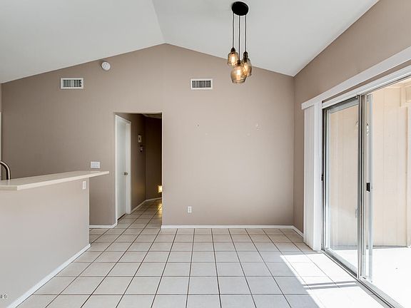 4th image of 3033 E Michigan Ave