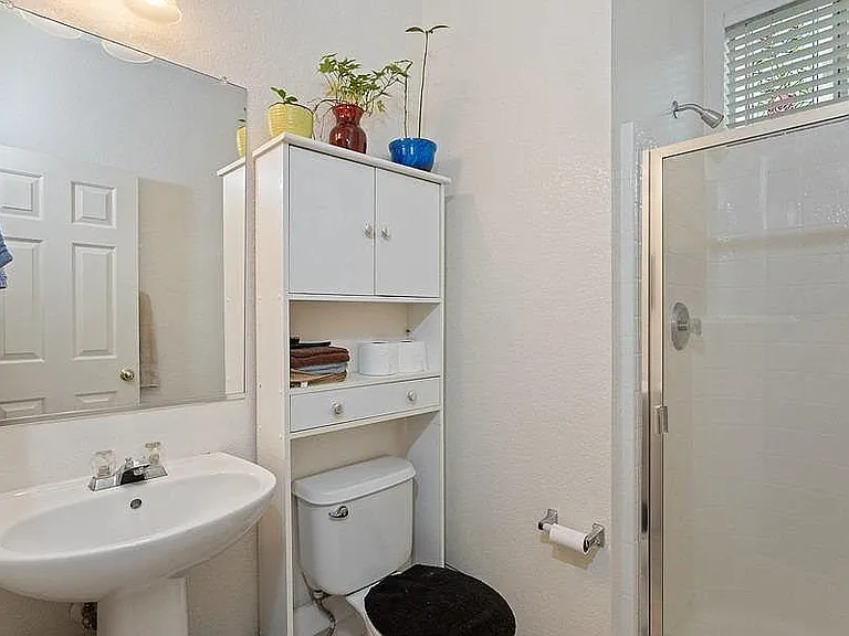 8717 Elfin Ct — Photo 15