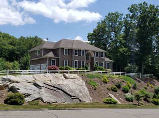 50 Riding Ridge Rd, Monroe, CT 06468