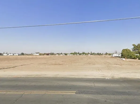 2046 E Goshen Avenue, Visalia, CA 93292